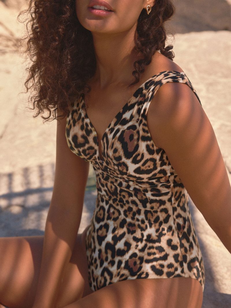 LXH82358 Animal Plunge Shaping Tummy Control Swimsuit - Image 2