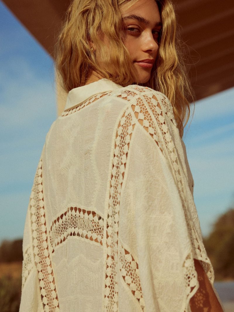 LXH82349 White Crochet Overhead Shirt - Image 5